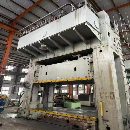 []沈阳工厂2台南通框架液压机一台1600吨，有效台面2.5x4.